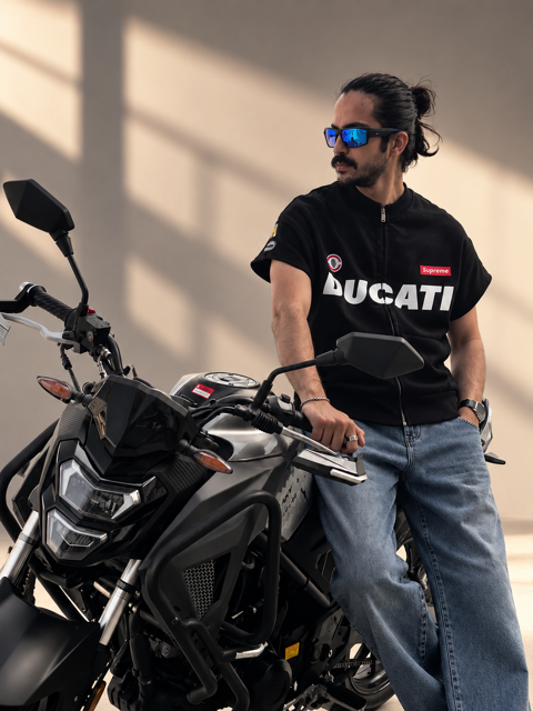 ژیله دورس زیپ‌دار طرح Ducati x Supreme مشکی